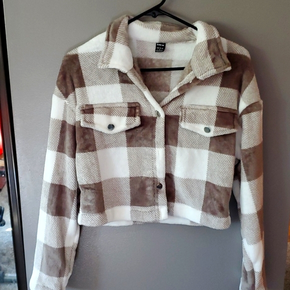 SHEIN Tops - Shein Super Soft Cropped Plaid Button Down Sweater Top